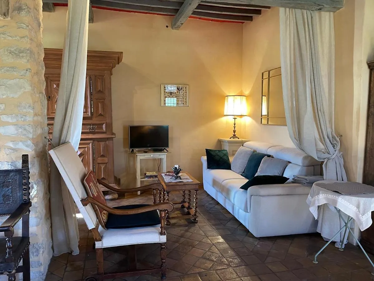 Domaine La Lauren Avec Piscine Chauffee Et Jacuzzi Ferrassieres Gasthof
